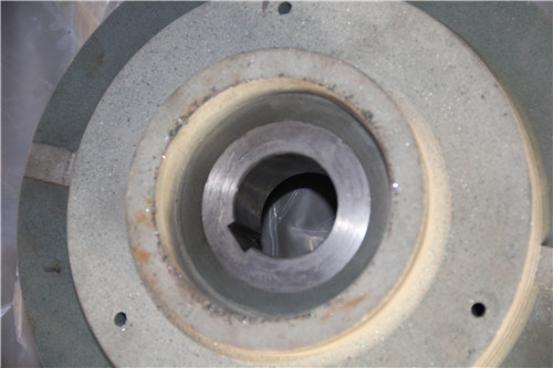 碳化硅漿液泵內(nèi)襯涂層如何處理